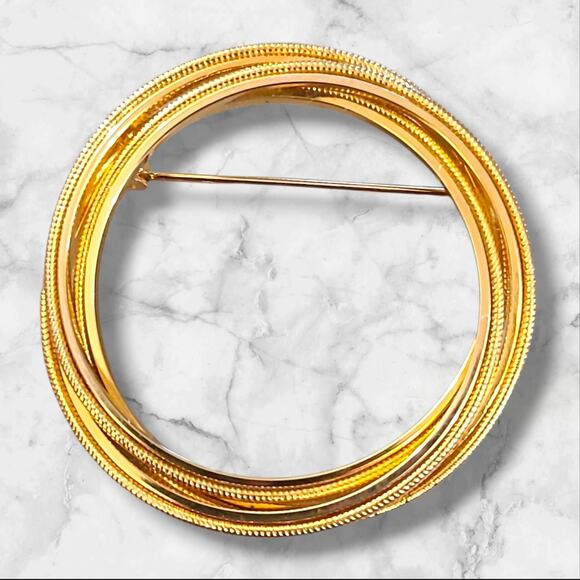 Vintage Signed Kramer Of New York Gold Tone Circle Wreath Ring Brooch Pin - Picture 2 of 8